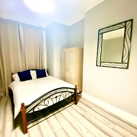 One Bedroom Ground Floor Apartment In Central London Exterior foto