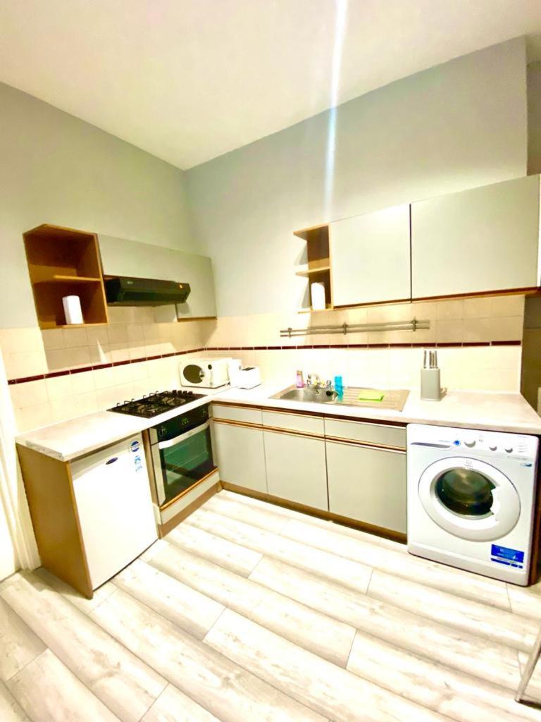 One Bedroom Ground Floor In * London