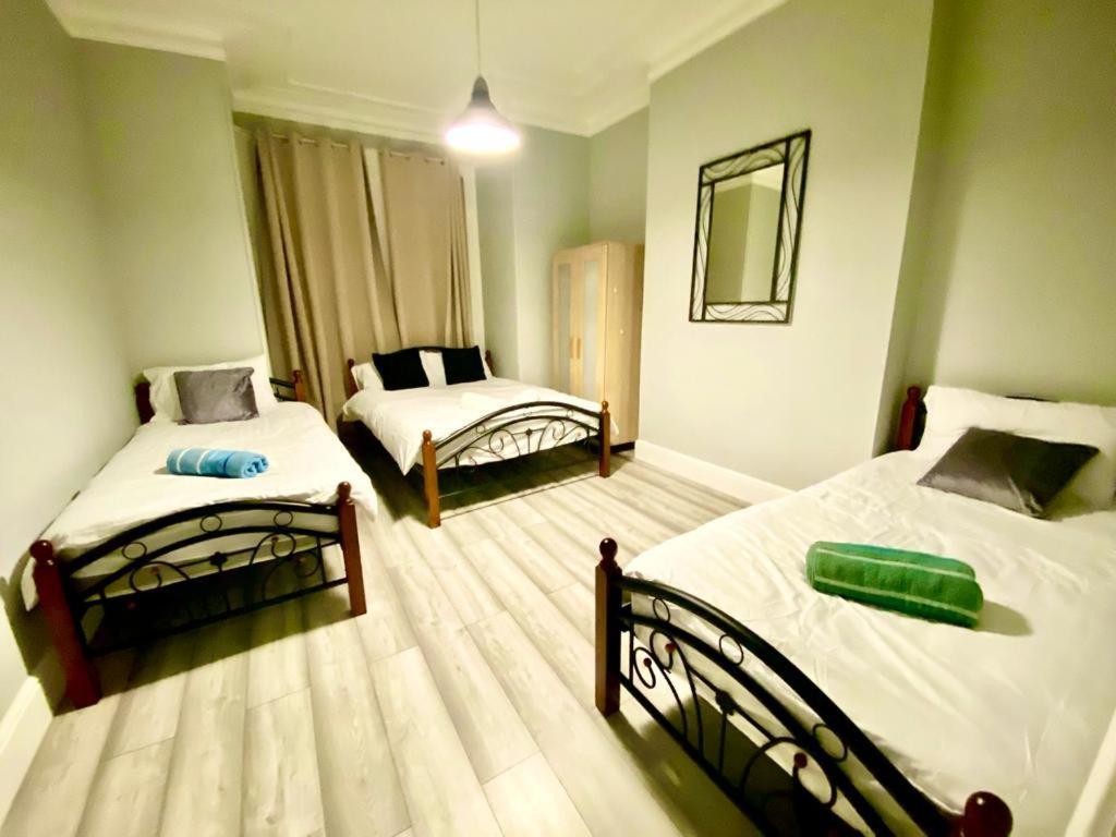 One Bedroom Ground Floor In * London